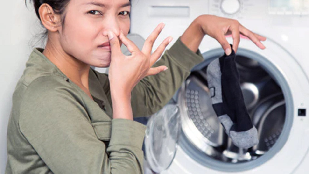 How To Keep A Front-Load Washing Machine Clean & Smelling Sweet - Heritage  Park Laundry Essentials